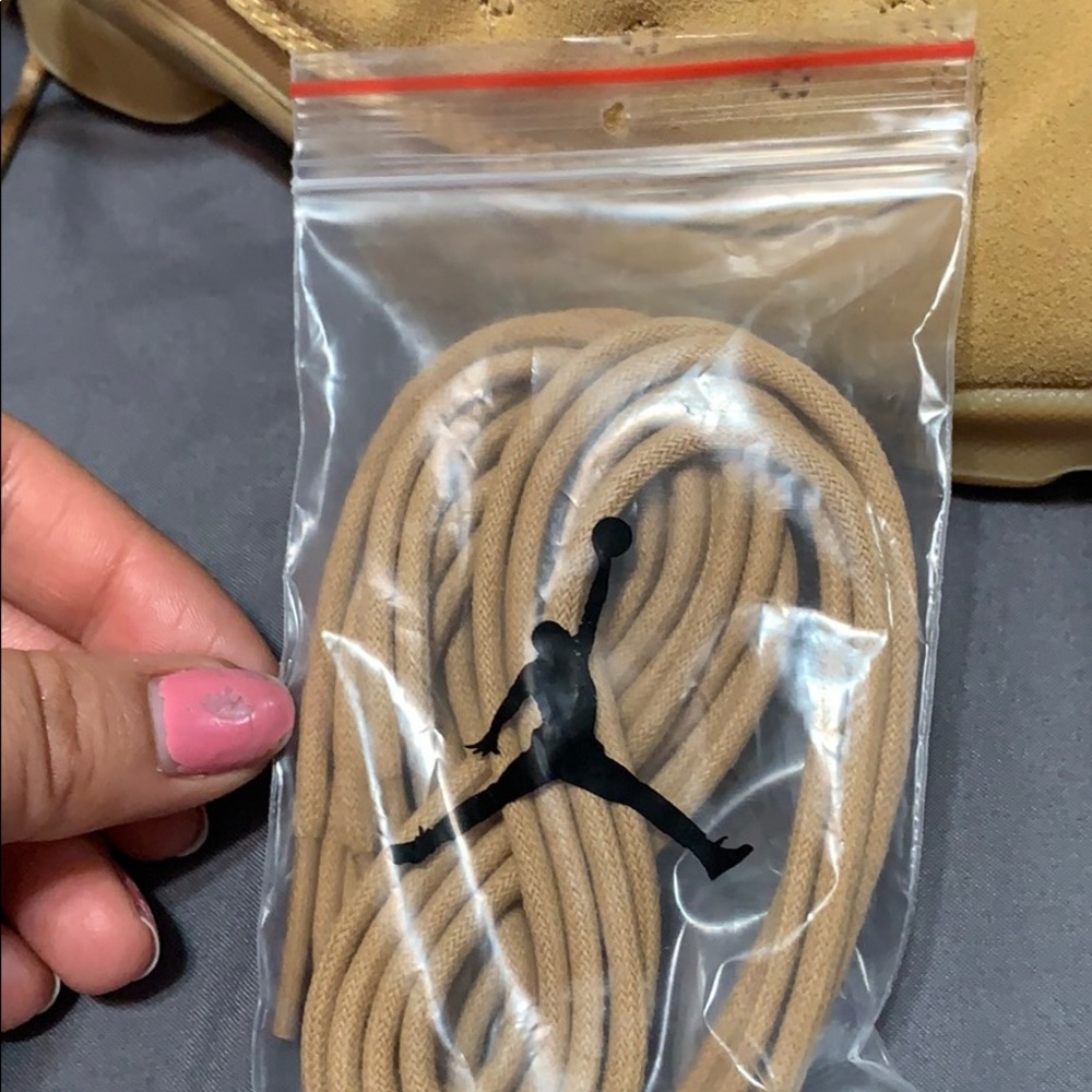 Jordon Retro 13 Wheat Size 7 (no original box) - Picture 3 of 7